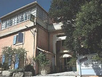 Logis Le Mas Et La Flambee Du Luberon Hotel Venelles France