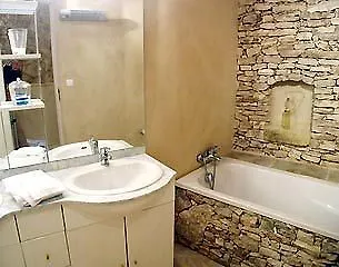 Logis Le Mas Et La Flambee Du Luberon Hotel Venelles 3*,
