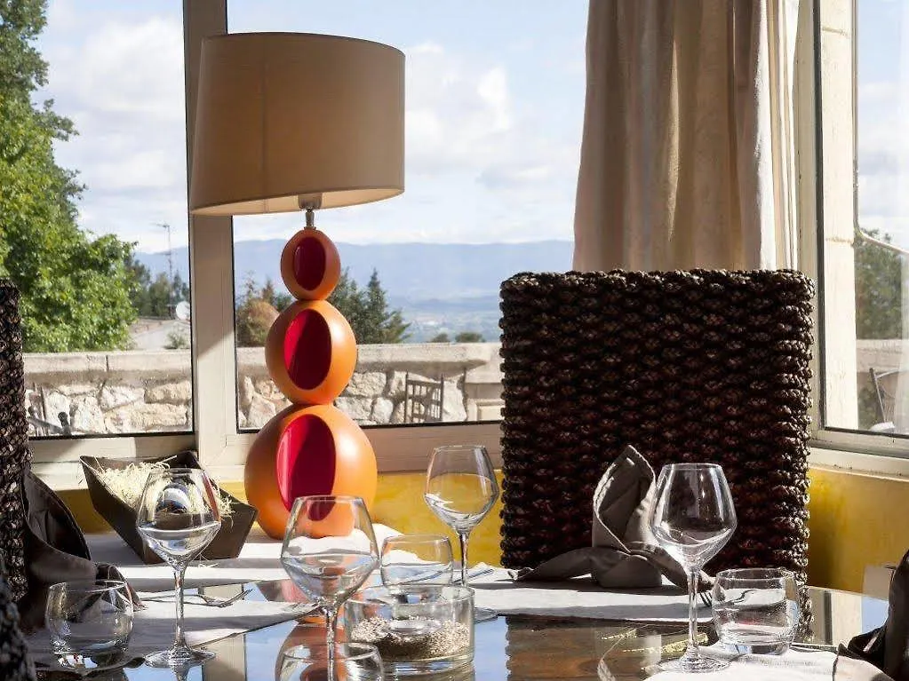 Logis Le Mas Et La Flambee Du Luberon Hotel Venelles