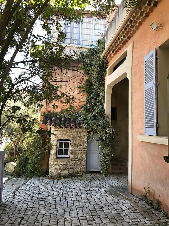 Logis Le Mas Et La Flambee Du Luberon Hotel Venelles