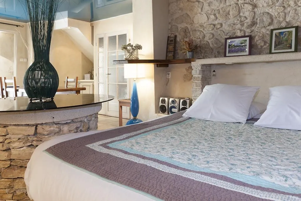 Logis Le Mas Et La Flambee Du Luberon Hotel Venelles