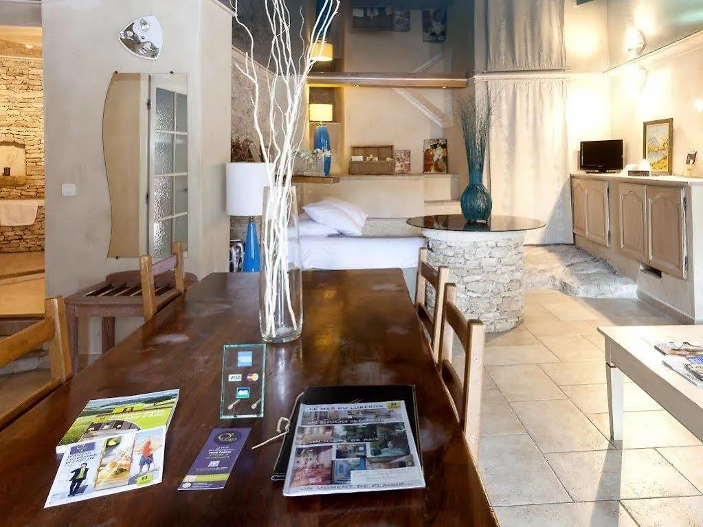 Logis Le Mas Et La Flambee Du Luberon Hotel Venelles 3*,